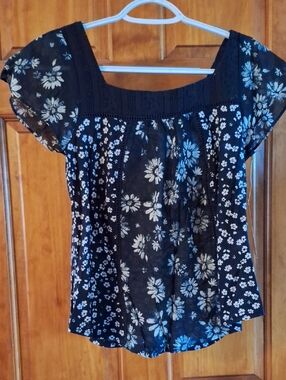 Rewind Black Floral Square-Neck Blouse